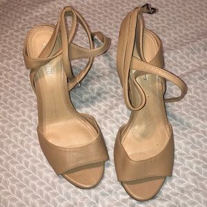 Gianni Bini nude heels